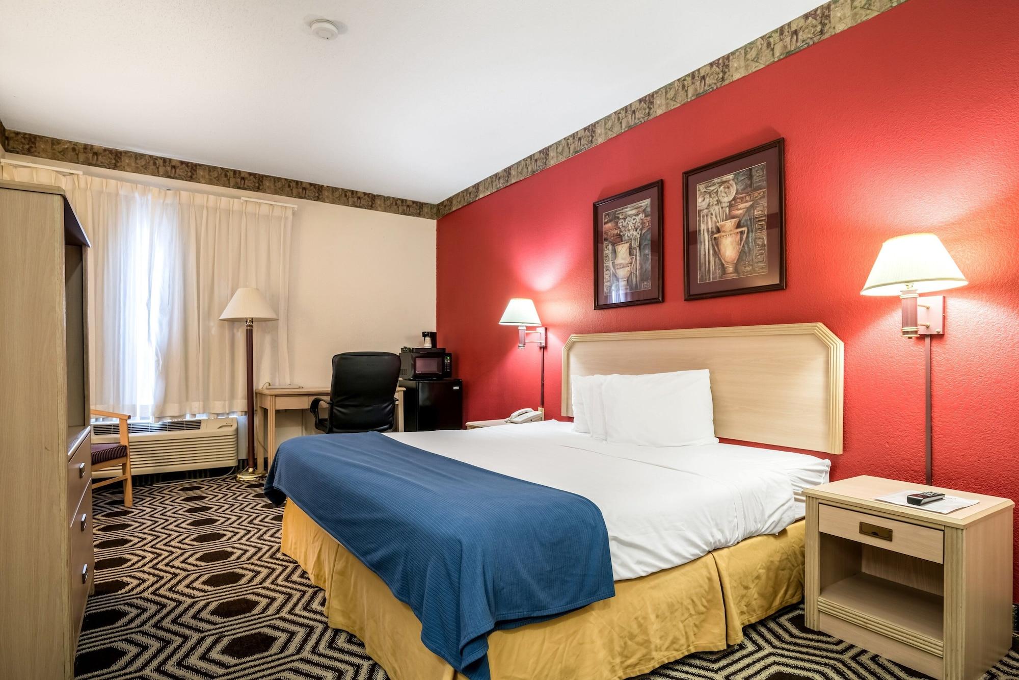 Days Inn By Wyndham Kentland Экстерьер фото