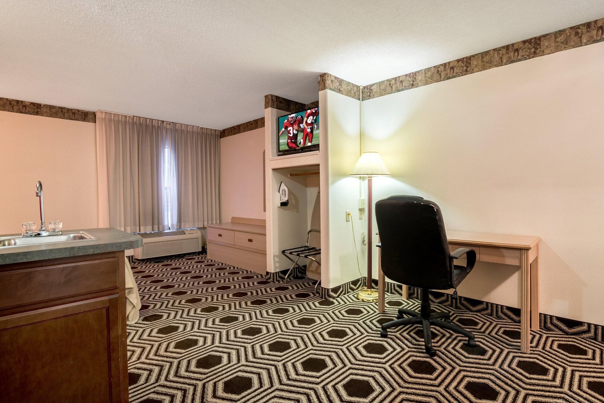 Days Inn By Wyndham Kentland Экстерьер фото