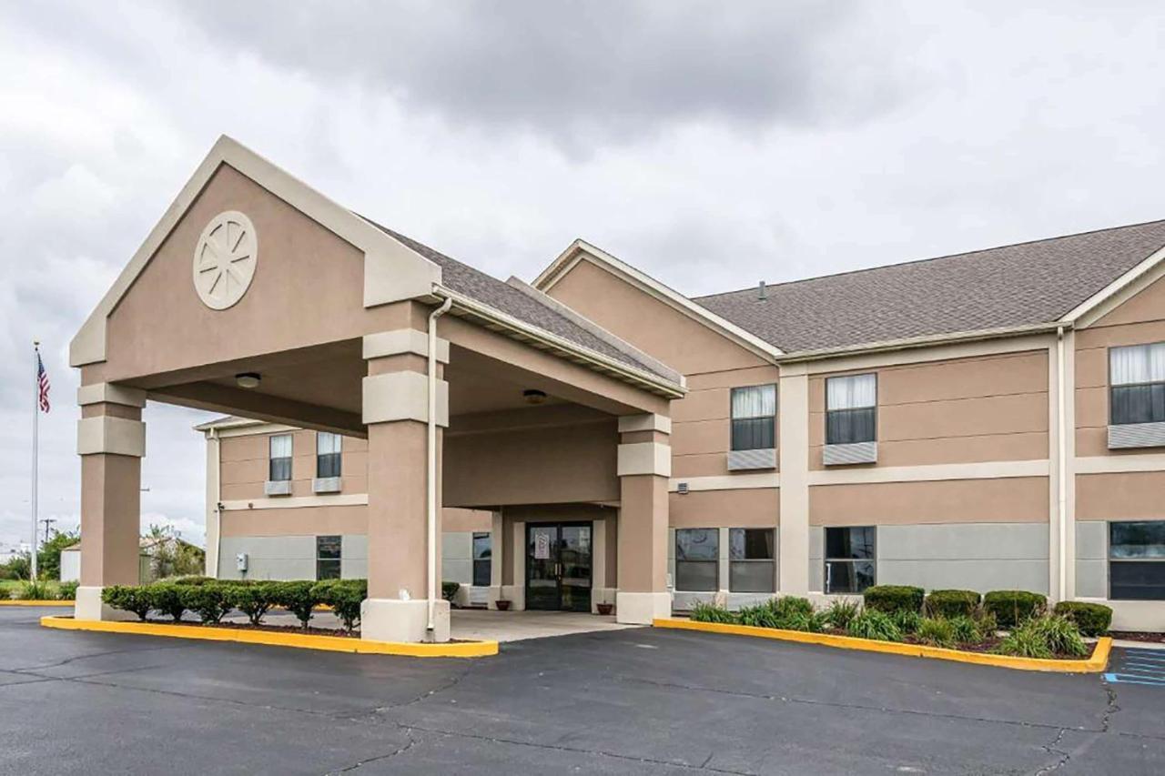 Days Inn By Wyndham Kentland Экстерьер фото