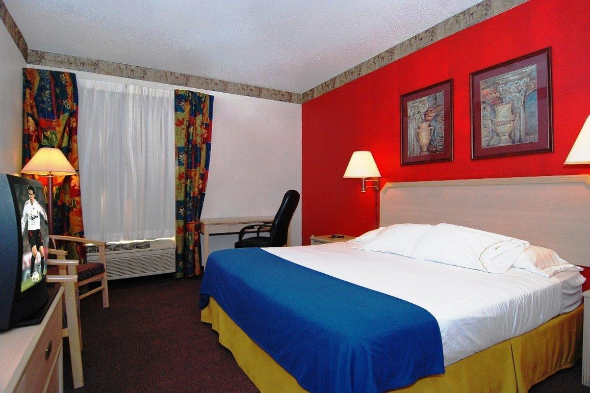 Days Inn By Wyndham Kentland Экстерьер фото
